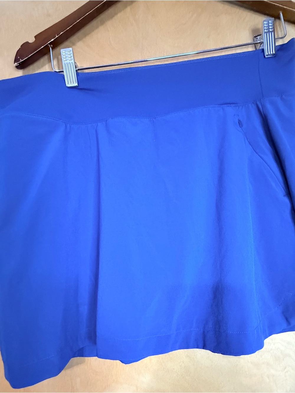 Eddie Bauer Turquoise Blue Skort with Elastic Waist